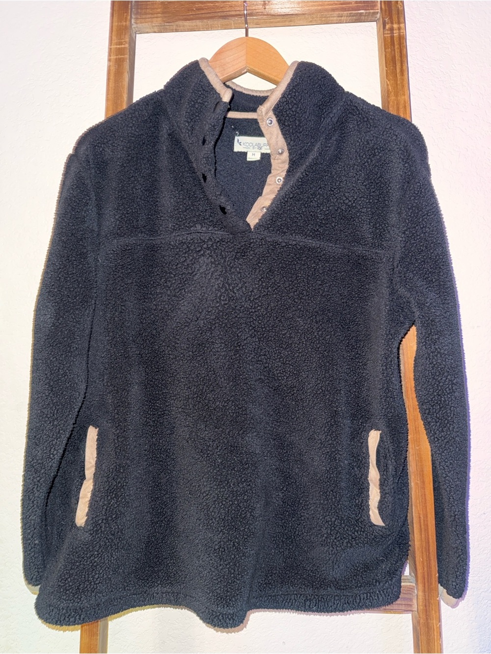 Koolaburra by UGG Black Sherpa Jacket with Tan Trim